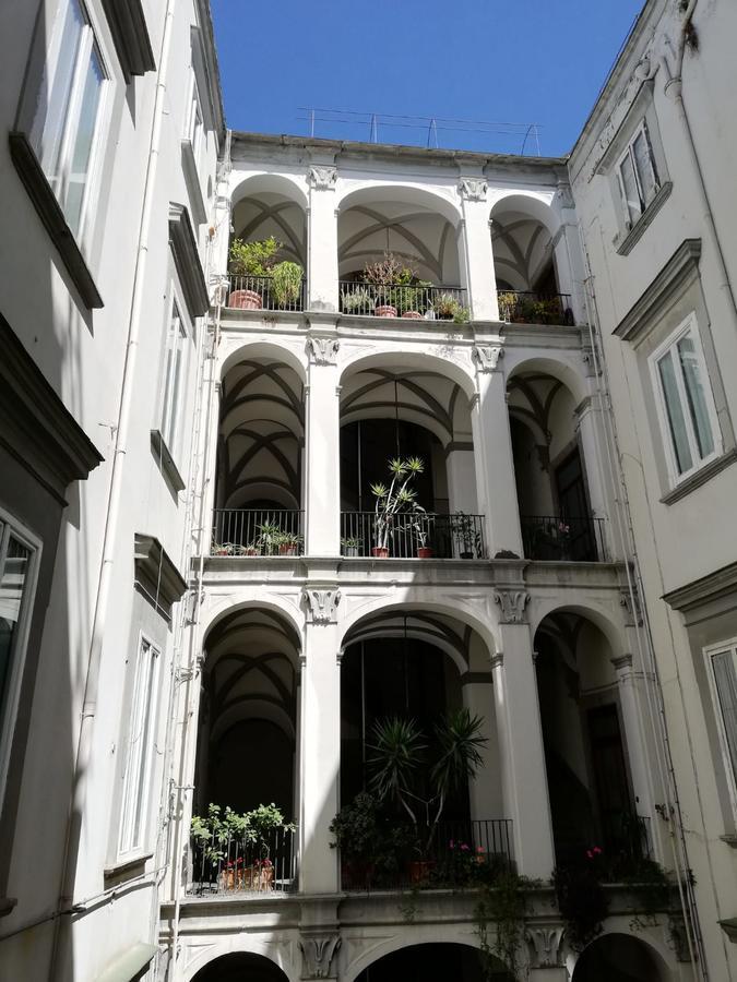 Santa Chiara Tufarelli Glam *